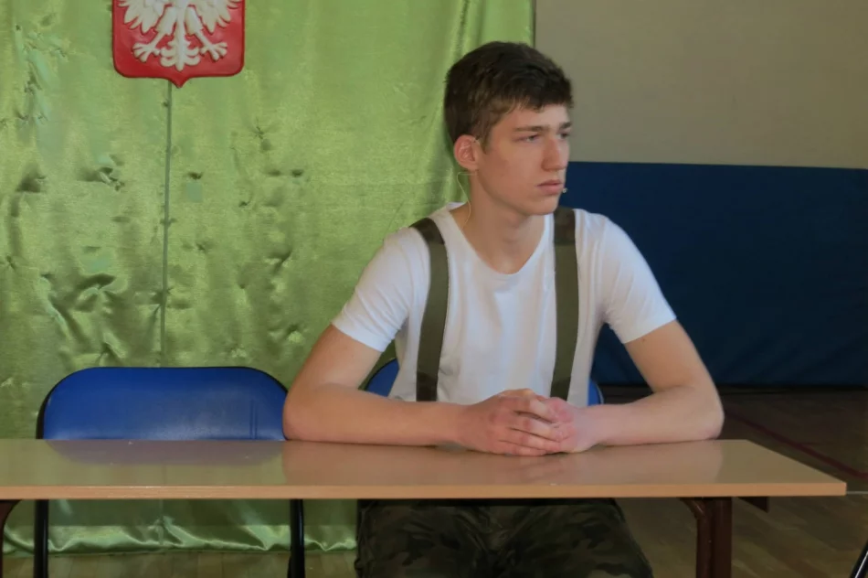 Narodowy Dzień Pamięci Żołnierzy Wyklętych w Szkole Podstawowej Nr 1 w Starej Wsi - zdjęcie 11