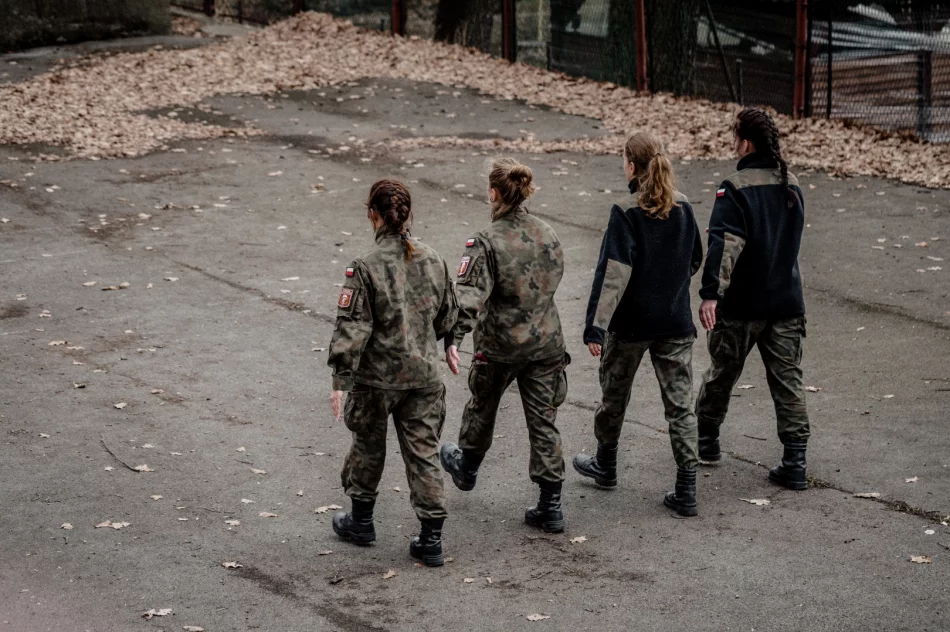 Zakończyli szkolenie z musztry - zdjęcie 2