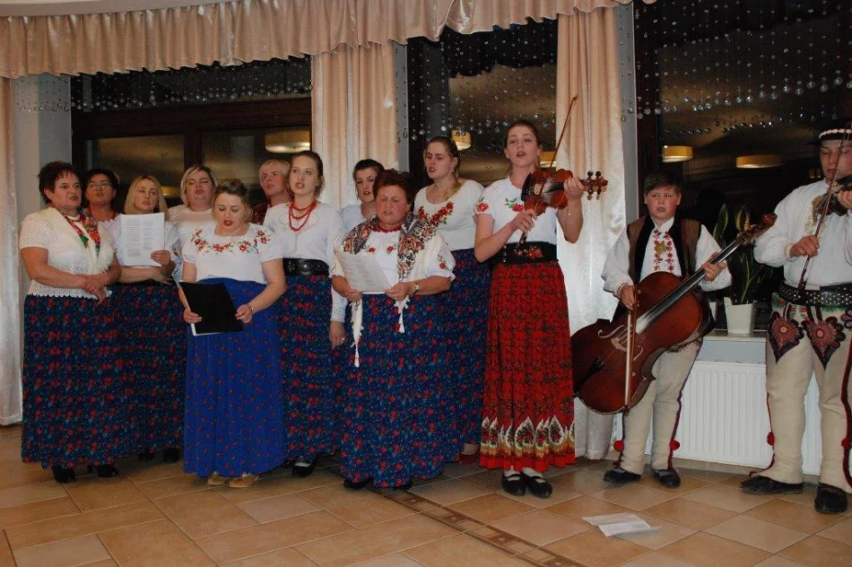 Jak zagórzańscy seniorzy Dzień Kobiet świętowali… - zdjęcie 3