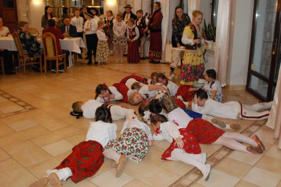 Jak zagórzańscy seniorzy Dzień Kobiet świętowali… - zdjęcie 9