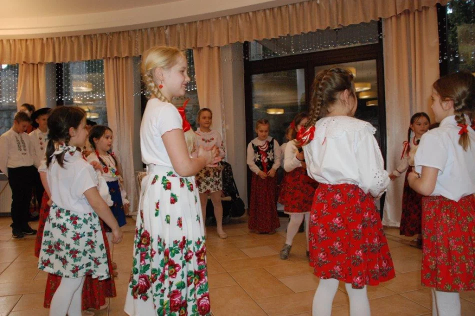 Jak zagórzańscy seniorzy Dzień Kobiet świętowali… - zdjęcie 12