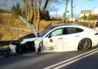 Zderzenie dwóch aut na "krajówce" - zdjęcie główne