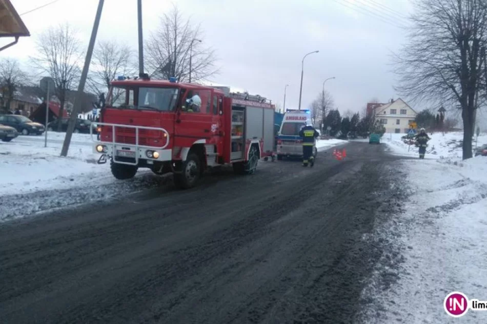 Śmieciarka zderzyła się z osobówką - zdjęcie 4