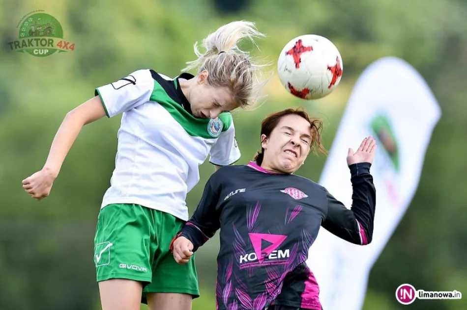 'Traktor 4x4' pobudził piłkarstwo kobiece! - zdjęcie 3