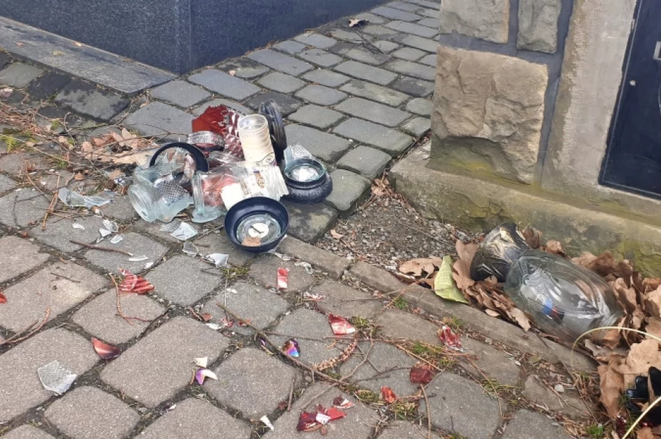 Spustoszenia także na cmentarzach - zdjęcie 2