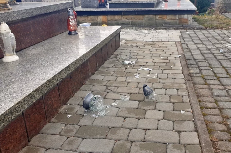Spustoszenia także na cmentarzach - zdjęcie 6