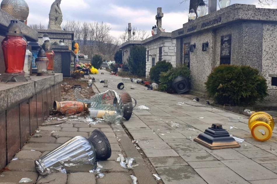 Spustoszenia także na cmentarzach - zdjęcie 8