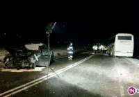 Kierowca i pasażerka nie żyją, po podróżujące z nimi dziecko przyleciał LPR - zdjęcie główne