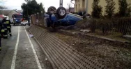 Samochód uderzył w słup - zdjęcie 5