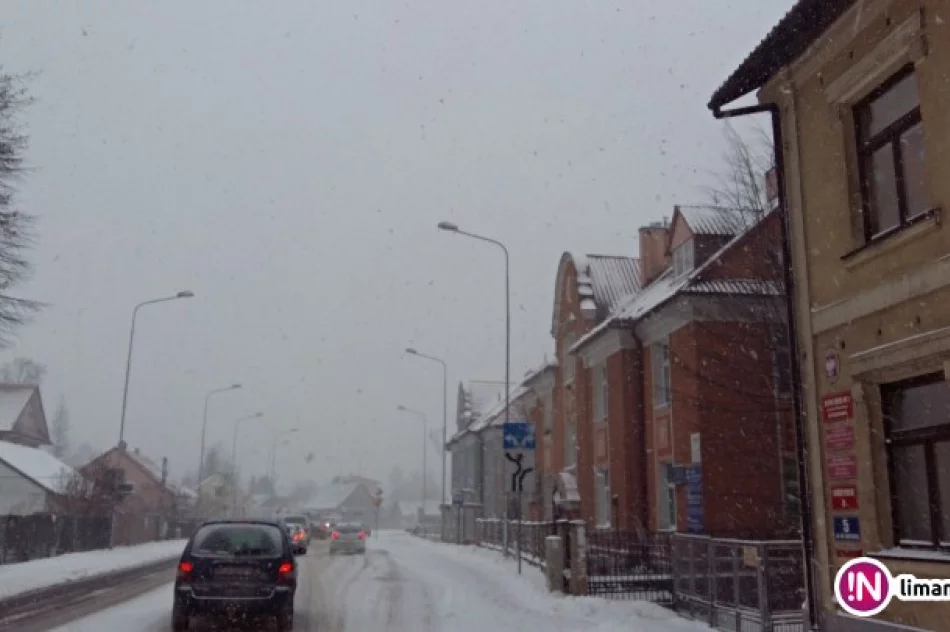 Trudne warunki drogowe - lepiej zdjąć nogę z gazu - zdjęcie 2