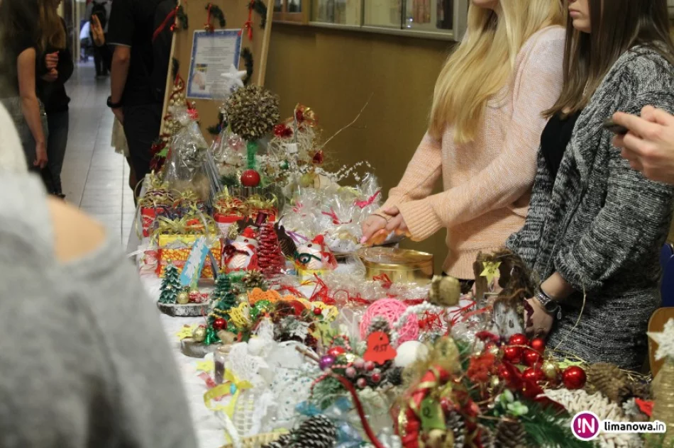 Uczniowie zarobili dla małej Blanki 1,7 tys. zł - zdjęcie 2