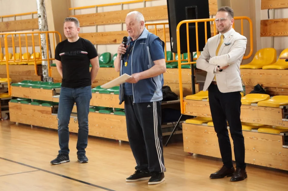 Dziewczęta z Rupniowa mistrzyniami gminy w piłce ręcznej - zdjęcie 3