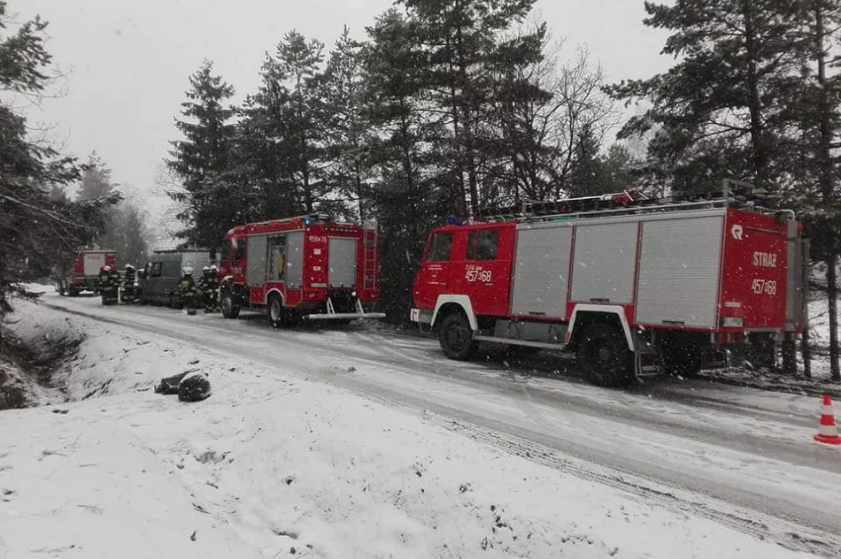Zderzenie samochodu osobowego z busem - zdjęcie 4