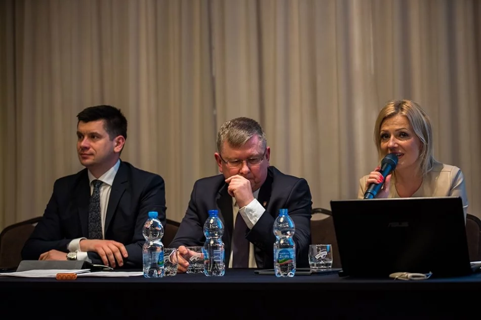 Obradowali małopolscy wójtowie, burmistrzowie i prezydenci - zdjęcie 4