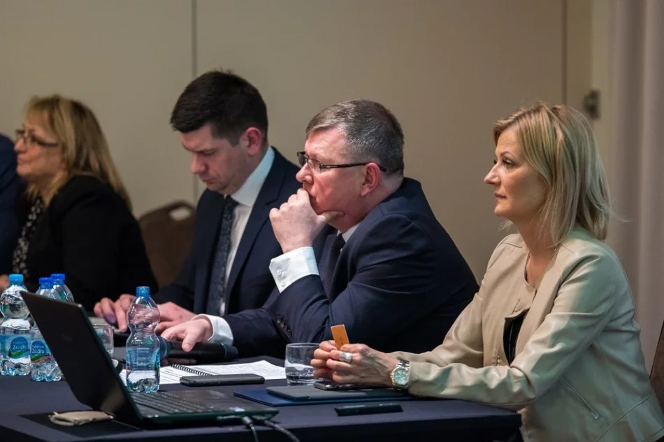 Obradowali małopolscy wójtowie, burmistrzowie i prezydenci - zdjęcie 8