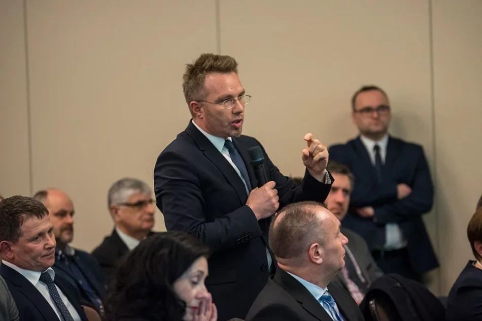 Obradowali małopolscy wójtowie, burmistrzowie i prezydenci - zdjęcie 9