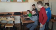 Uczyli się programować i sterować robotami - zdjęcie 2