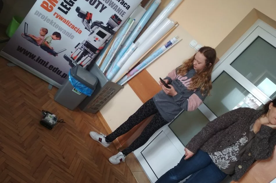 Uczyli się programować i sterować robotami - zdjęcie 6