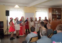 Uczniowie czytali pensjonariuszom DPS-u - zdjęcie główne