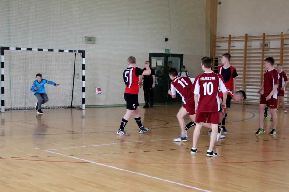 Chłopcy z Rupniowa niepokonani w piłce ręcznej  - zdjęcie 6