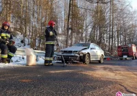 Zderzenie dwóch aut na drodze wojewódzkiej - zdjęcie główne