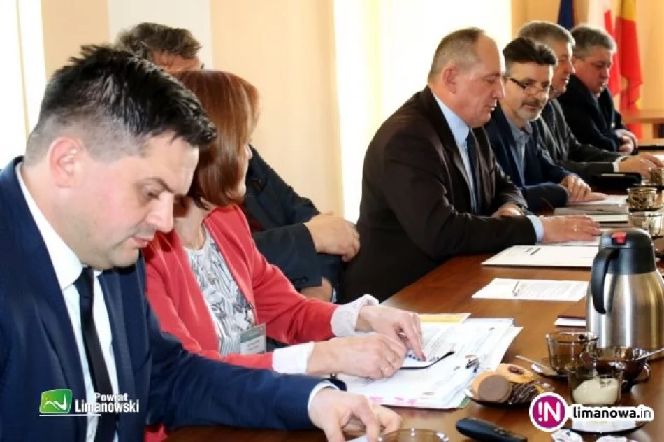 Pierwsze posiedzenie Powiatowej Rady Rynku Pracy w nowym składzie - zdjęcie 2