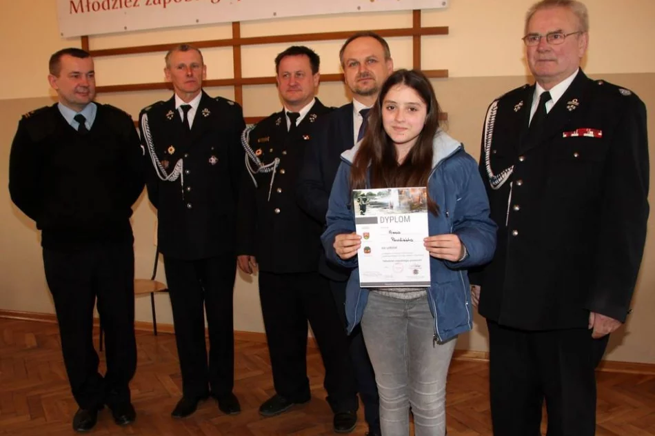 Gminny etap konkursu "Młodzież zapobiega pożarom" 2019 - zdjęcie 9