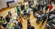 Młodzież zapoznawała się z ofertą okolicznych szkół - zdjęcie 2