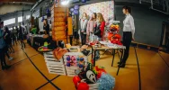 Młodzież zapoznawała się z ofertą okolicznych szkół - zdjęcie 4