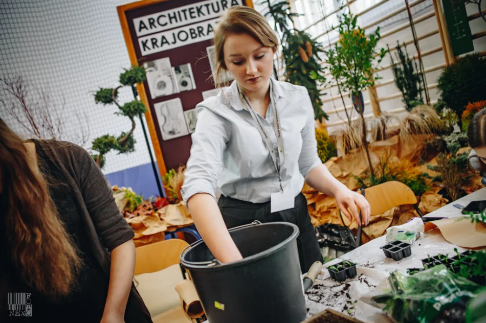Powiatowe Targi Edukacyjne 2019 w ZSTiO - zdjęcie 14