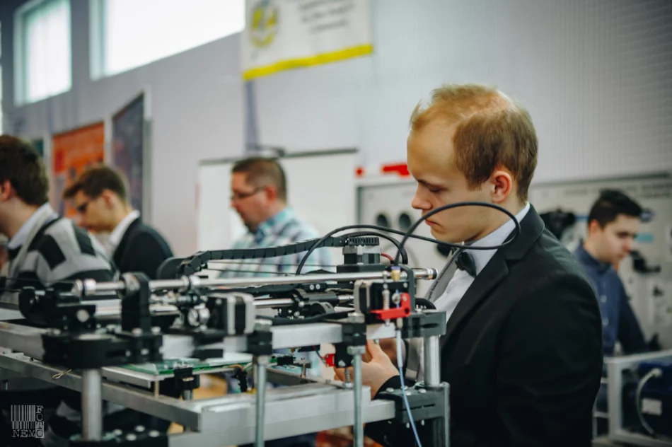 Powiatowe Targi Edukacyjne 2019 w ZSTiO - zdjęcie 16