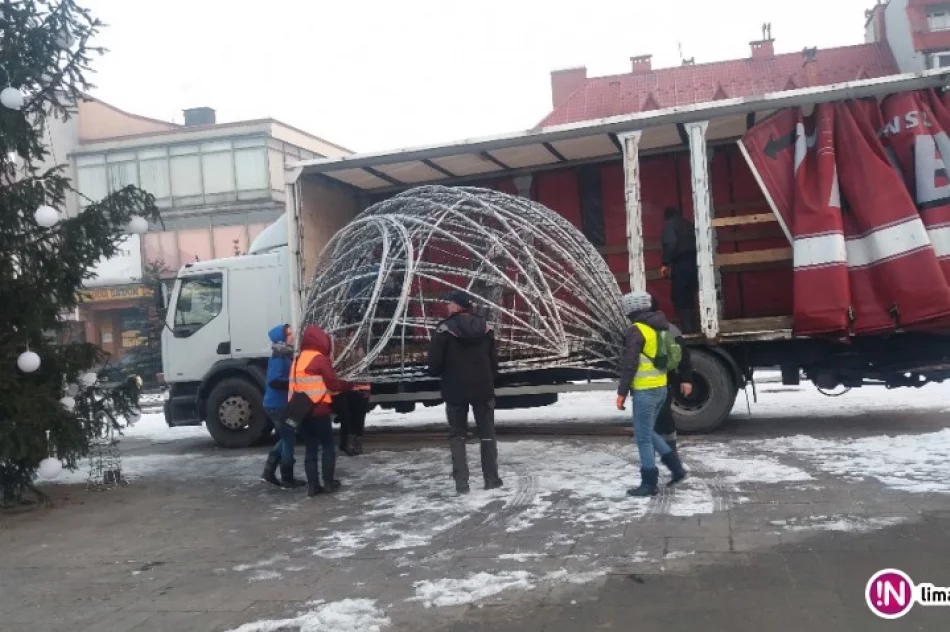 Nowa ozdoba na limanowskim rynku - zdjęcie 3
