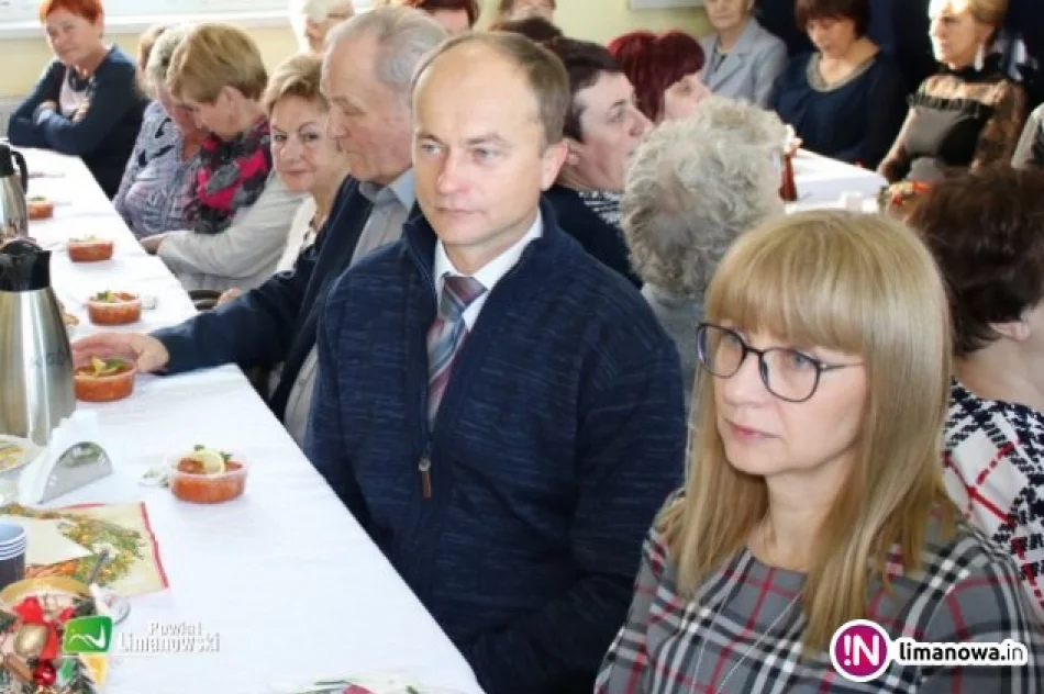 Opłatkowe spotkanie uczestników Warsztatów Terapii Zajęciowej - zdjęcie 2