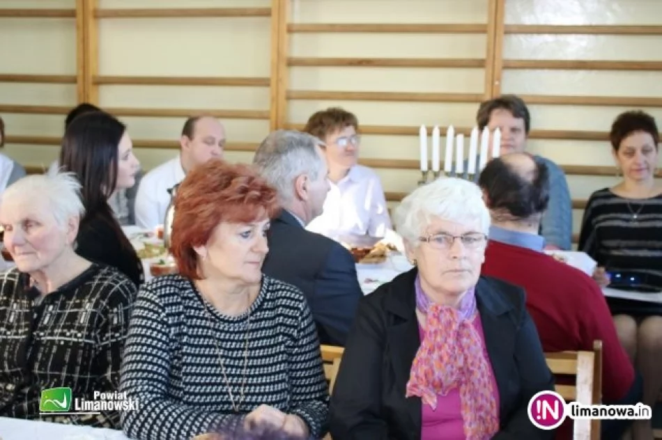 Opłatkowe spotkanie uczestników Warsztatów Terapii Zajęciowej - zdjęcie 3