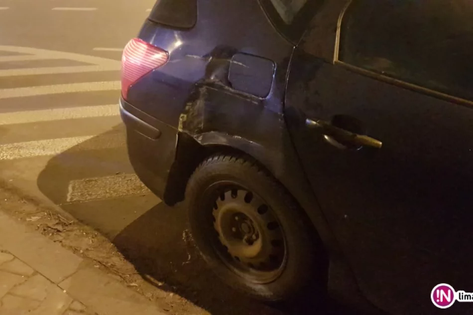 Niegroźna kolizja z wozem straży pożarnej - zdjęcie 2