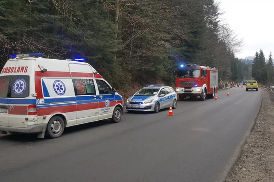 Samochód wpadł do rowu - zdjęcie 2