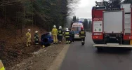 Samochód wpadł do rowu - zdjęcie 3