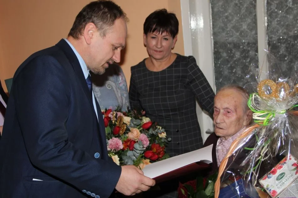 Setne urodziny pani Stanisławy Kaczmarczyk - zdjęcie 13