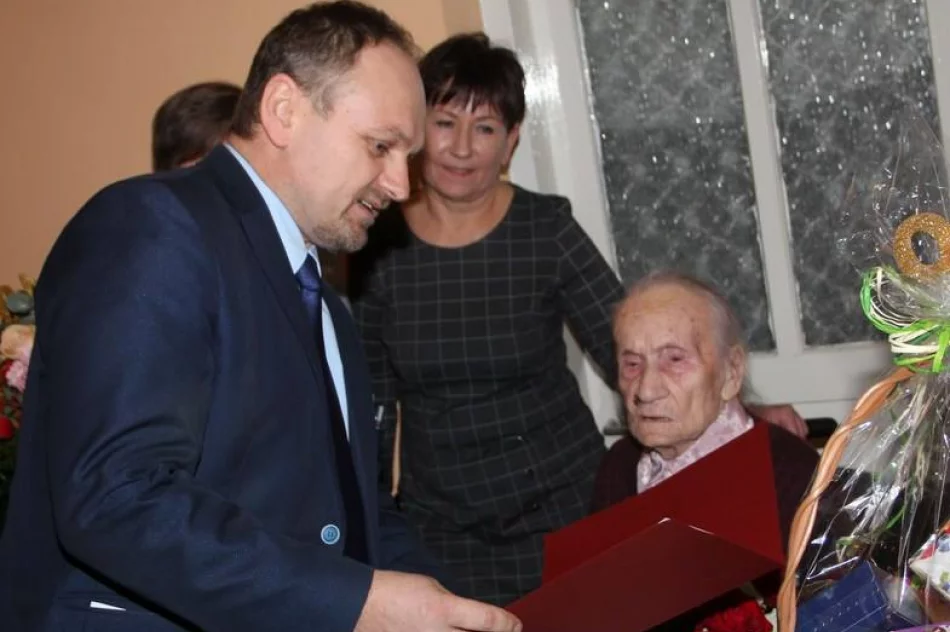 Setne urodziny pani Stanisławy Kaczmarczyk - zdjęcie 14