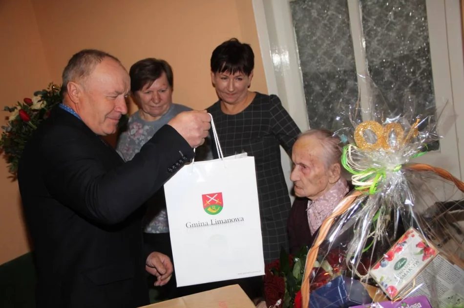 Setne urodziny pani Stanisławy Kaczmarczyk - zdjęcie 17