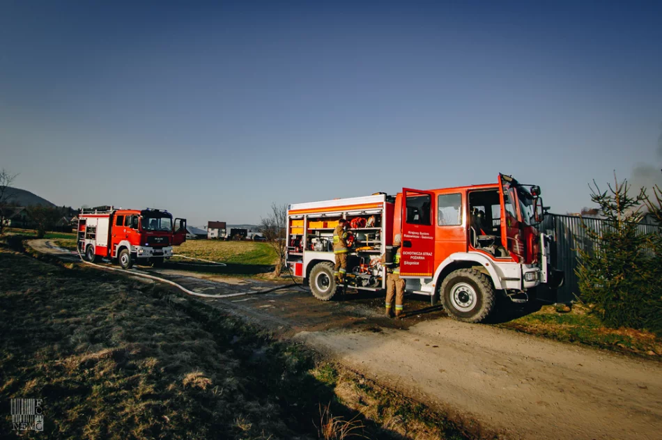 Budynek gospodarczy spłonął doszczętnie wraz z wyposażeniem - zdjęcie 9