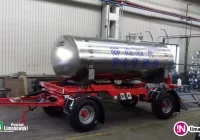 Beczkowozy przekazane pięciu gminom - zdjęcie główne