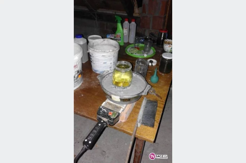 Robił eksperymenty chemiczne! Zatrzymała go policja - zdjęcie 2