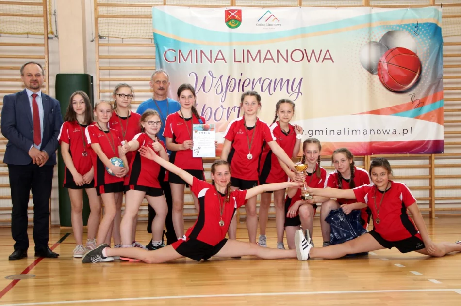 Rupniów znów najlepszy w piłce ręcznej - zdjęcie 3