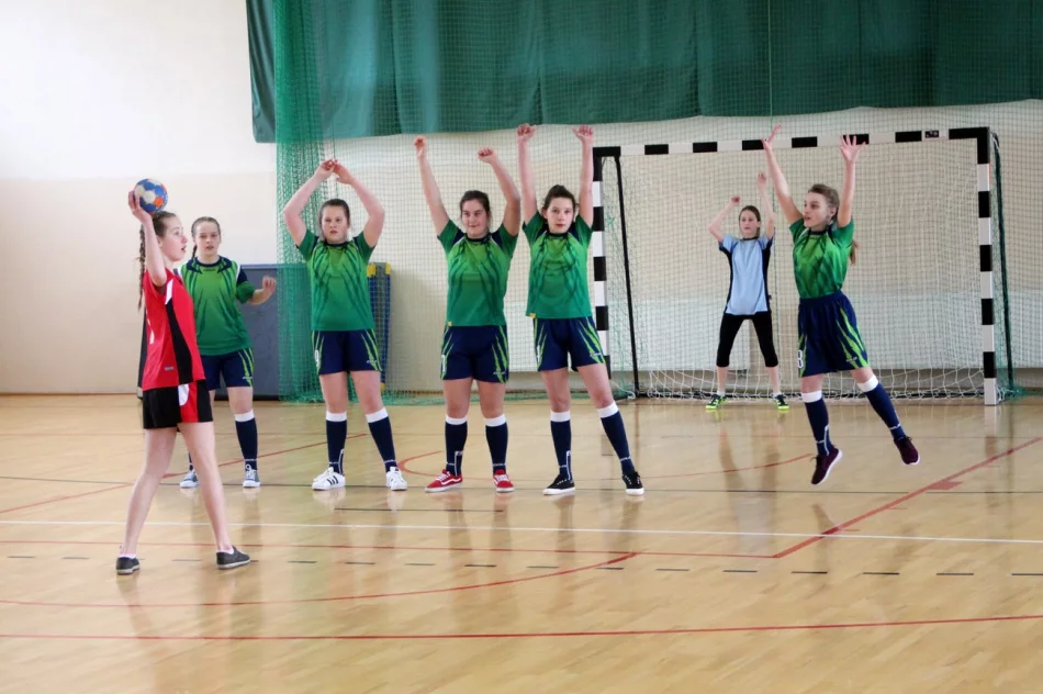 Rupniów znów najlepszy w piłce ręcznej - zdjęcie 7