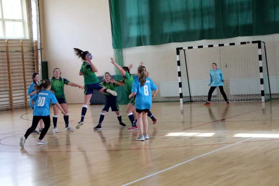 Rupniów znów najlepszy w piłce ręcznej - zdjęcie 8