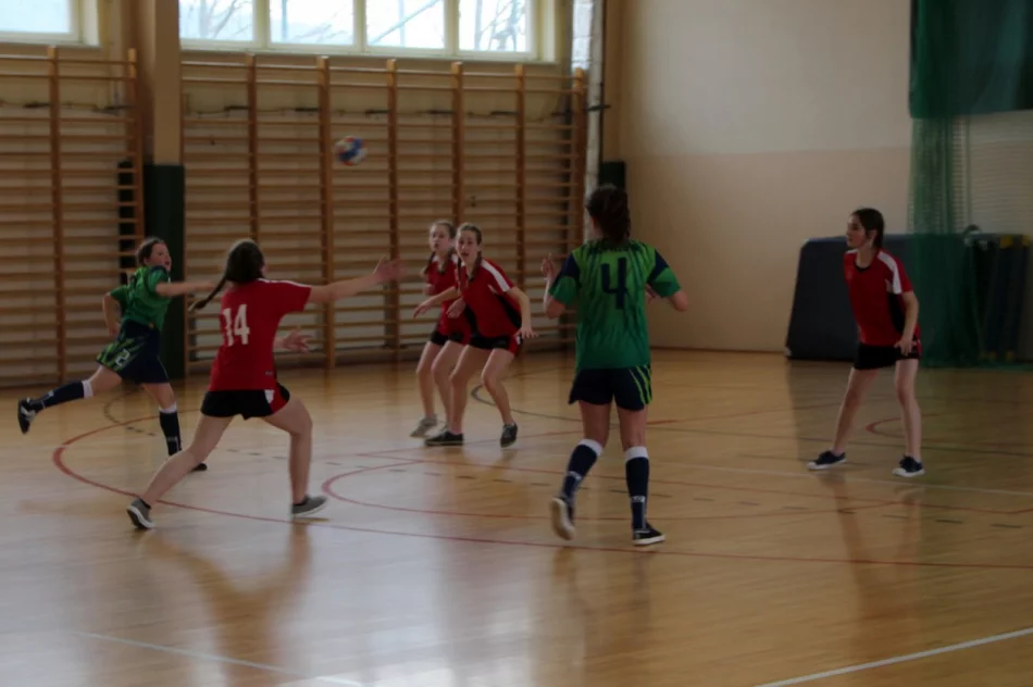 Rupniów znów najlepszy w piłce ręcznej - zdjęcie 14