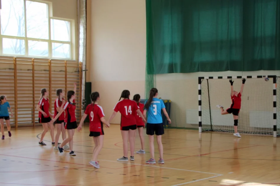 Rupniów znów najlepszy w piłce ręcznej - zdjęcie 16