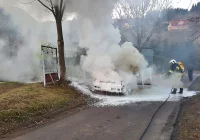 Samochód zapalił się w trakcie jazdy - zdjęcie główne