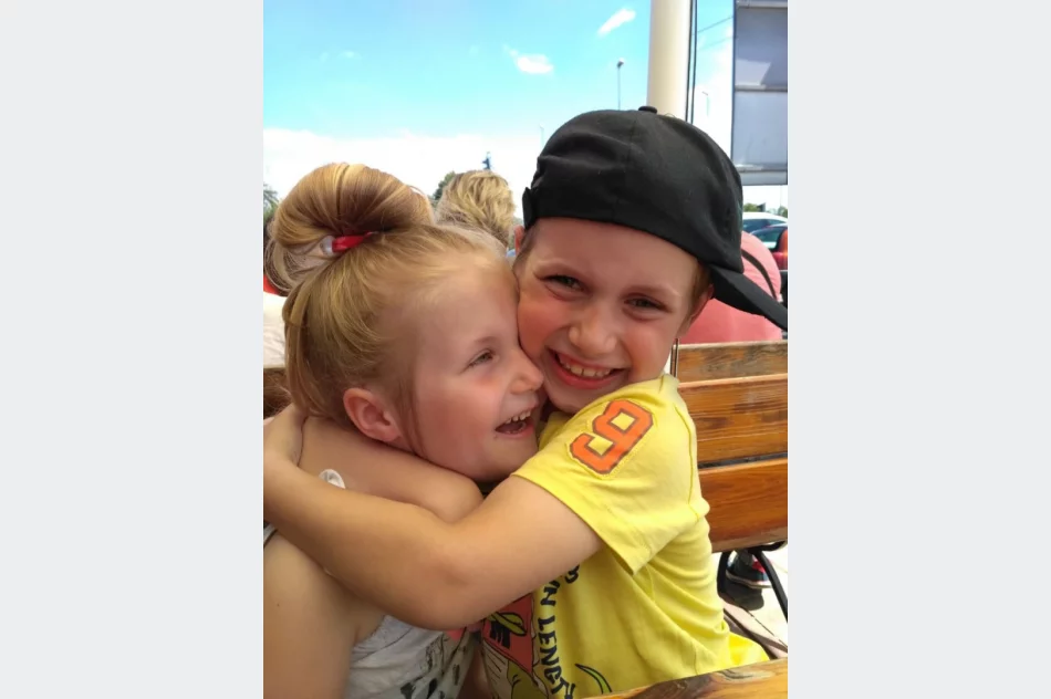 Ma dopiero 9 lat, a przeżył już mnóstwo bólu i cierpienia. Stasia czeka kosztowna operacja, by mógł normalnie chodzić! - zdjęcie 2